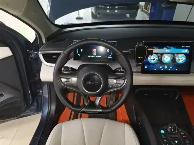 BYD Seal 05 DM-i — Фото автомобиля 10
