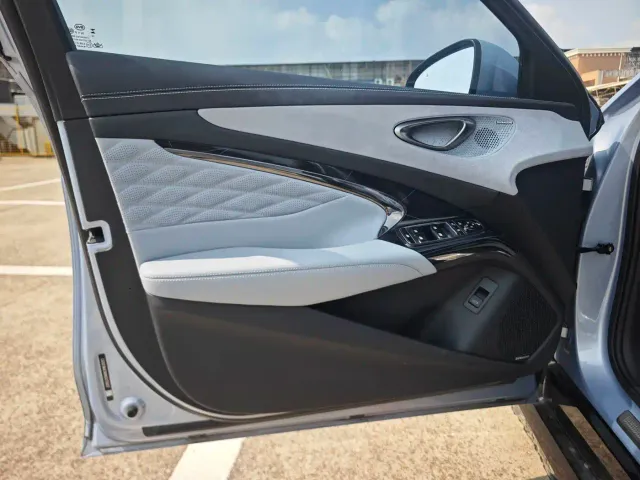 BYD Seal — Фото автомобиля 8