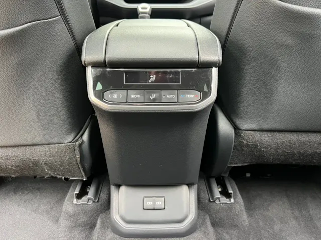Toyota Highlander — Фото автомобиля 15