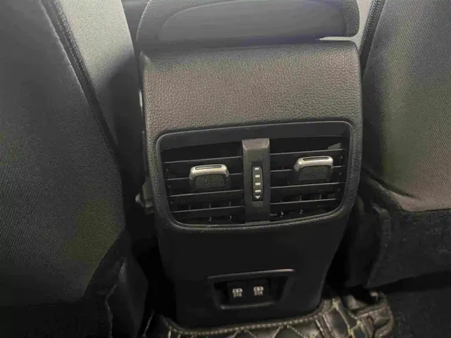 Toyota Corolla — Фото автомобиля 14