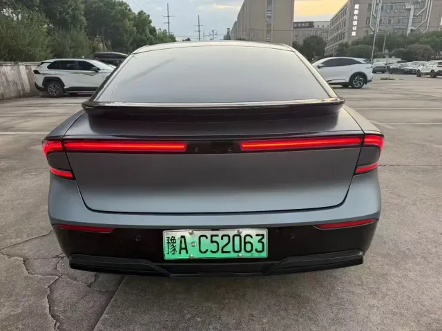 Xpeng P7+ — Фото автомобиля 3