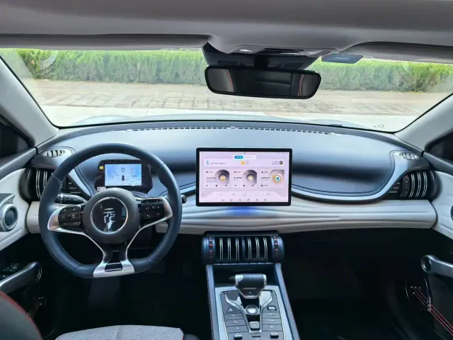 BYD Yuan PLUS — Фото автомобиля 6