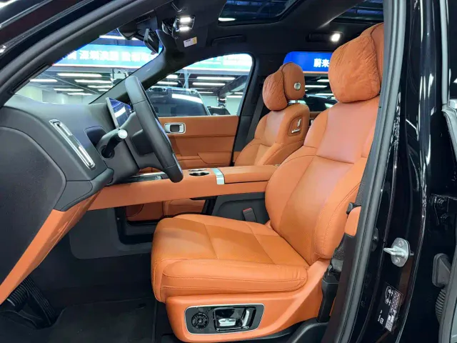 Li Auto L8 — Фото автомобиля 8