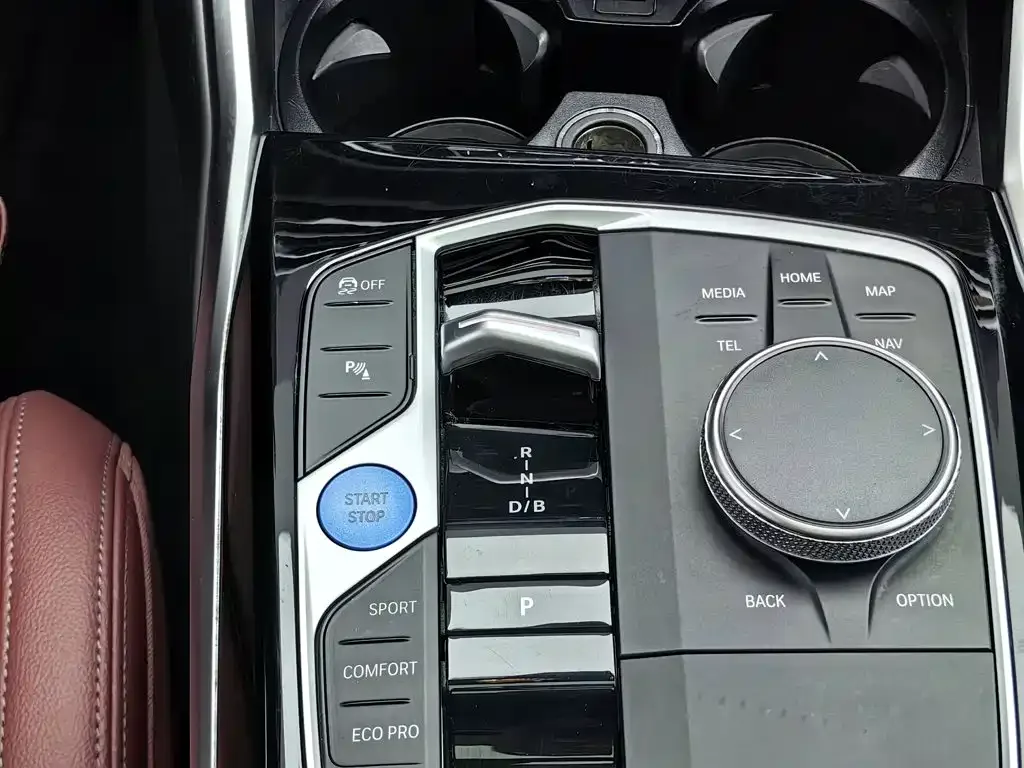 BMW BMW i3 2022 eDrive 35 L — Фото автомобиля 13