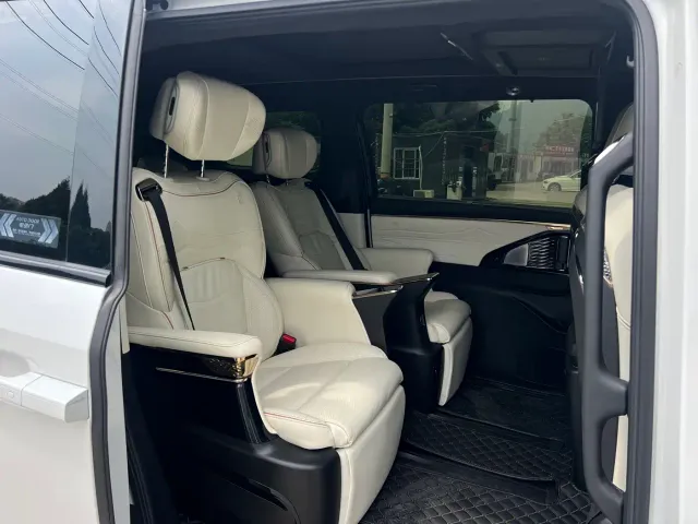 GAC Trumpchi M8 — Фото автомобиля 18