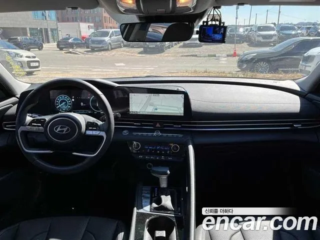 Hyundai Avante CN7 — Фото автомобиля 14