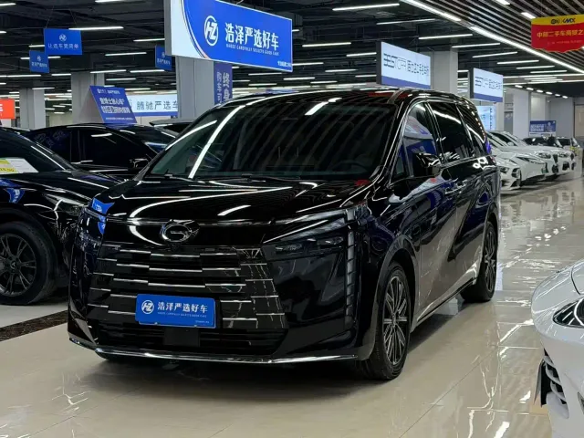 Фотография автомобиля — GAC Trumpchi E8