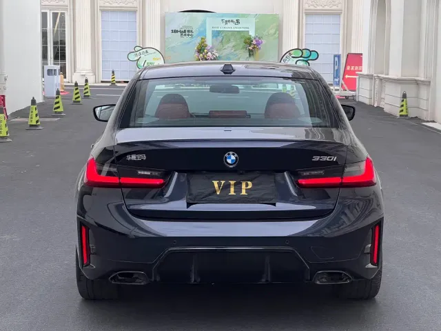 BMW 3 Series — Фото автомобиля 8