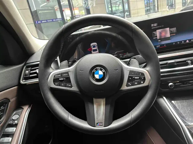BMW 3 Series — Фото автомобиля 17