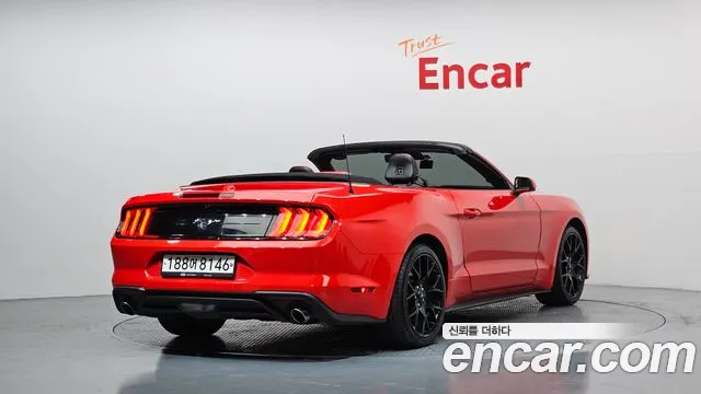 Ford Mustang Mustang Кабриолет — Фото автомобиля 2