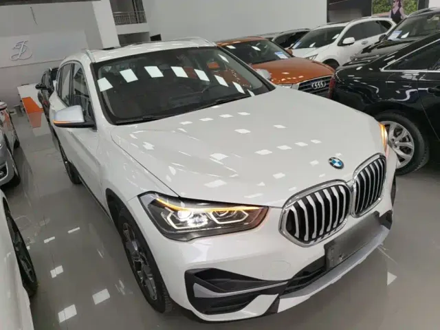 BMW X1 — Фото автомобиля 3