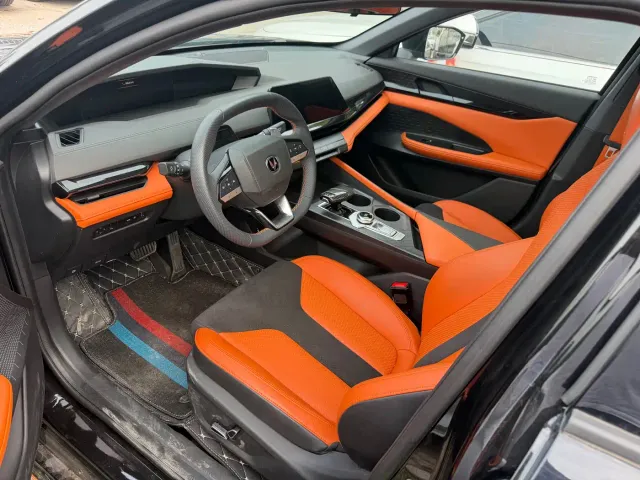 Changan Changan UNI-V 2023 1.5T Sport Edition — Фото автомобиля 4