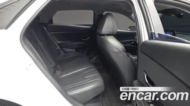 Hyundai Avante CN7 — Фото автомобиля 12