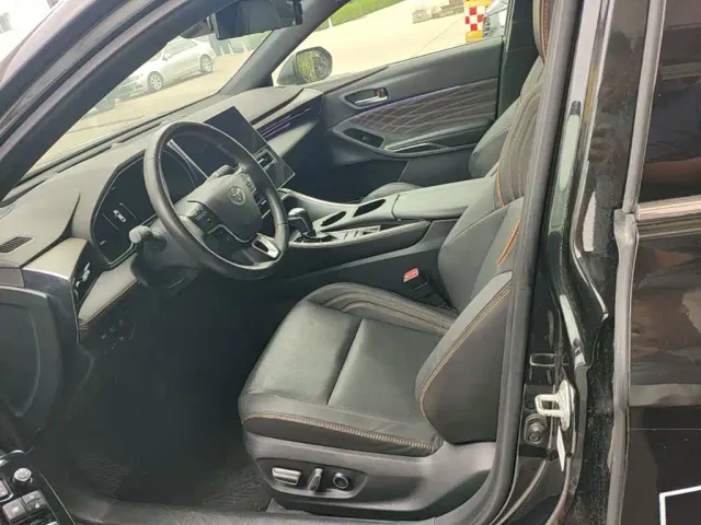 Toyota Avalon 2024 Model Hybrid 2.0L Prestige Edition — Фото автомобиля 14