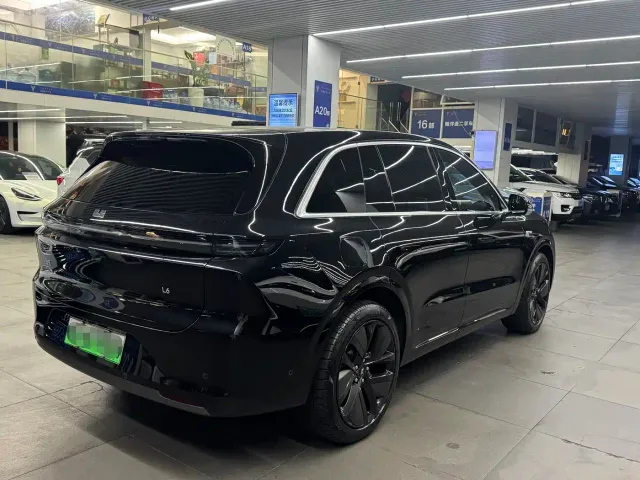 Li Auto L6 — Фото автомобиля 2