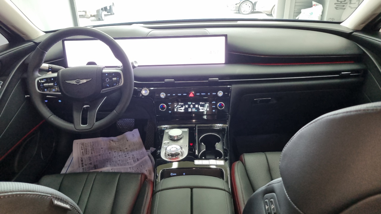Genesis G80 Бензин 2.5 турбо AWD — Фото автомобиля 7