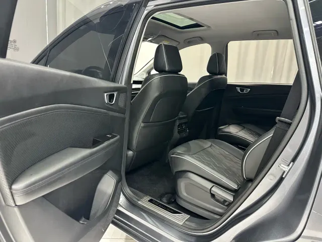 Wuling Jiachen — Фото автомобиля 16