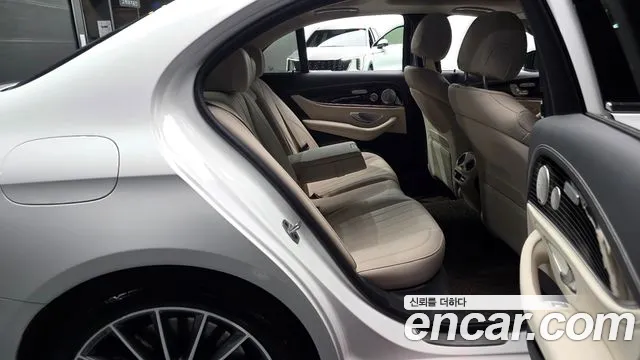 Mercedes-Benz E-Class W213 — Фото автомобиля 17