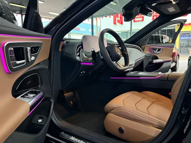 Mercedes-Benz E-Class — Фото автомобиля 7