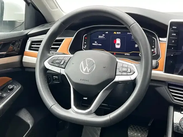 Volkswagen Bora — Фото автомобиля 18