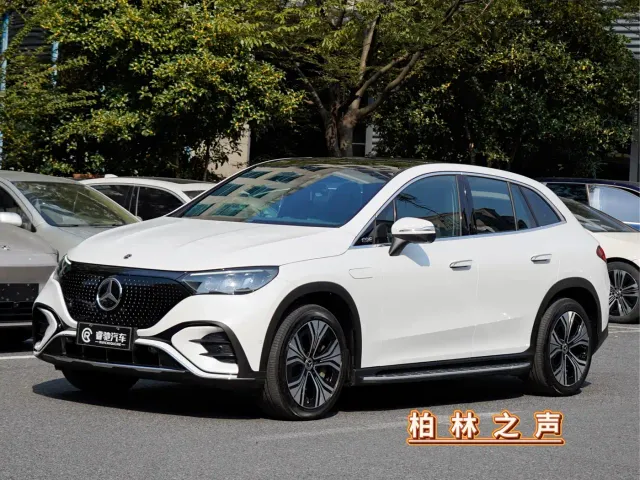Фотография автомобиля — Mercedes-Benz EQE SUV