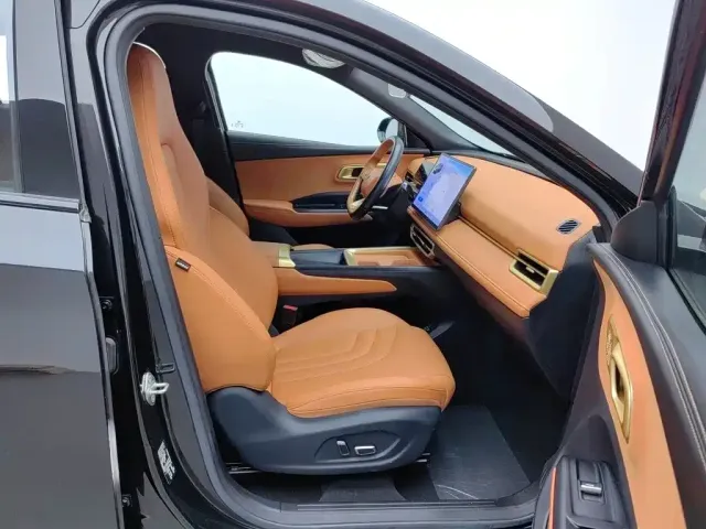 Nezha Auto Nezha X 2025 500 Plus — Фото автомобиля 23