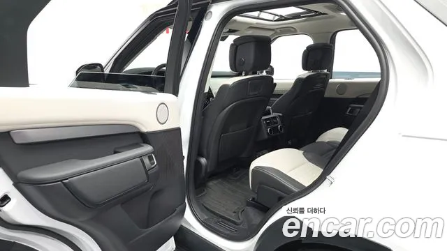 Land Rover Discovery — Фото автомобиля 26