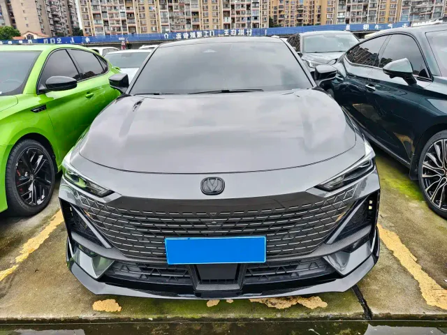 Changan UNI-V — Фото автомобиля 2