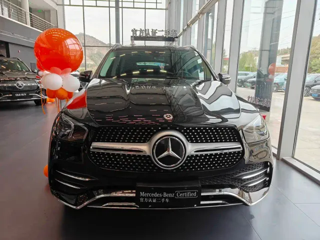 Mercedes-Benz GLE-Class — Фото автомобиля 2