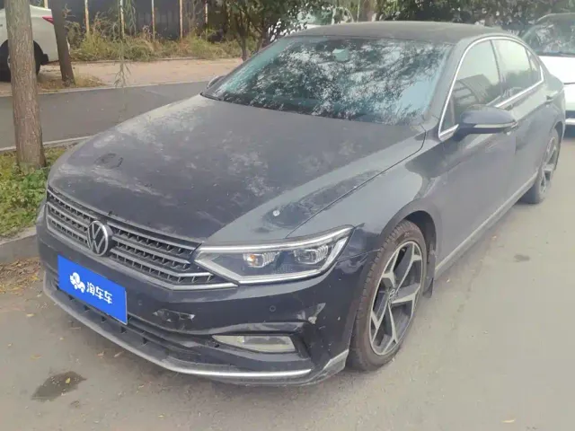 Фотография автомобиля — Volkswagen Magotan