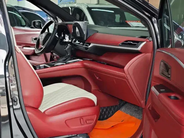 Toyota Sienna — Фото автомобиля 9