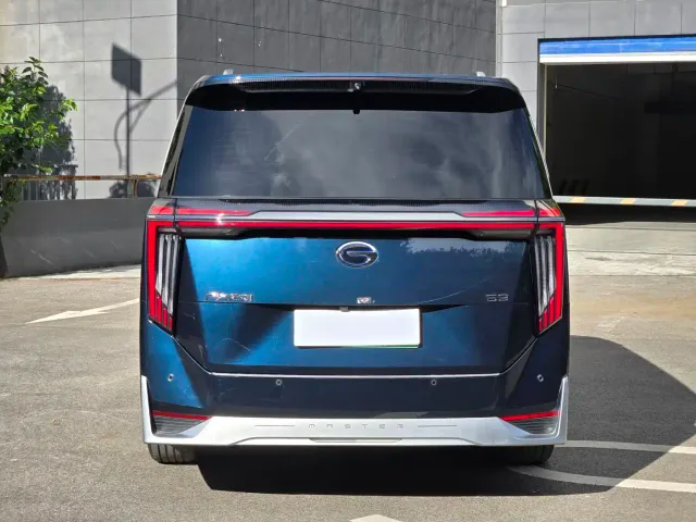 GAC Trumpchi E9 — Фото автомобиля 12