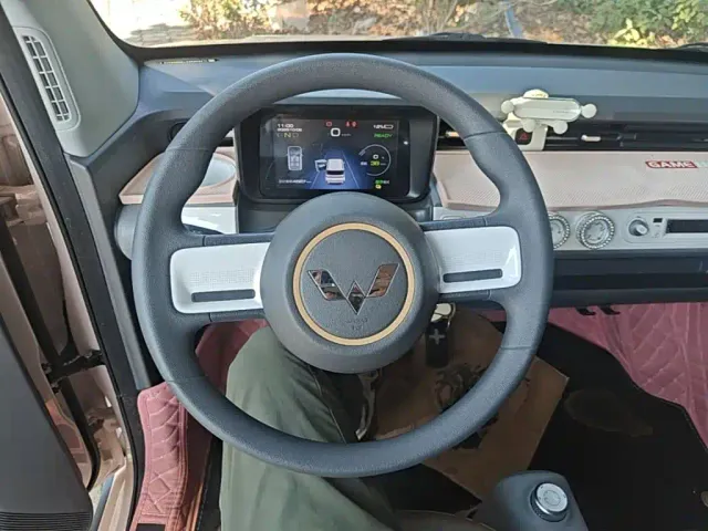 Wuling Hongguang Mini EV — Фото автомобиля 10