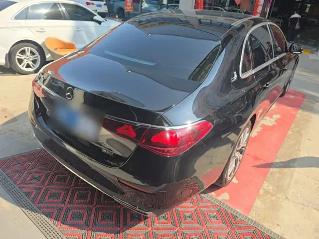 Mercedes-Benz E-Class — Фото автомобиля 6