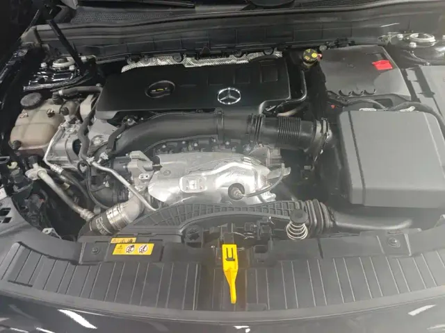 Mercedes-Benz GLB-Class — Фото автомобиля 10