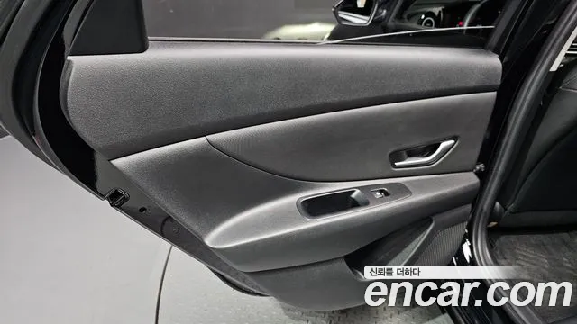 Hyundai AVANTE Новый Avante (CN7) — Фото автомобиля 25