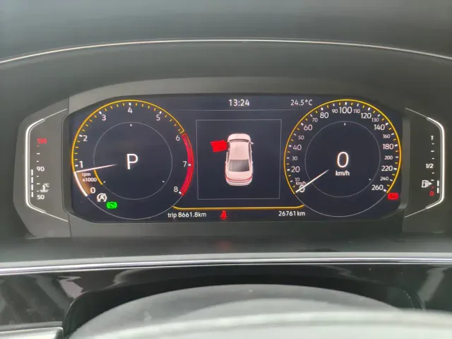Volkswagen Passat — Фото автомобиля 16