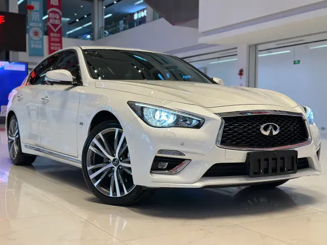 Infiniti Q50L — Фото автомобиля 7