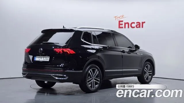 Volkswagen Tiguan — Фото автомобиля 2
