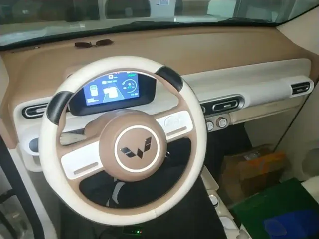 Wuling Hongguang Mini EV — Фото автомобиля 9