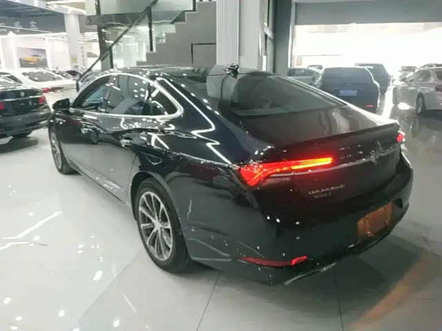 Buick LaCrosse — Фото автомобиля 4