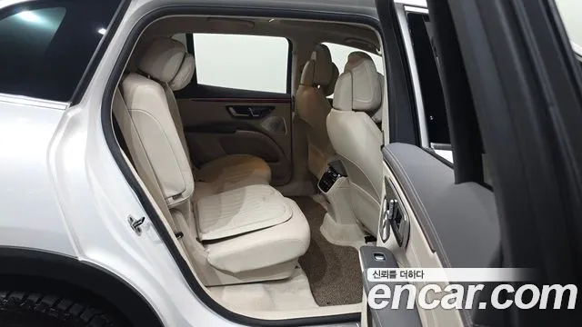 Mercedes-Benz EQS — Фото автомобиля 12