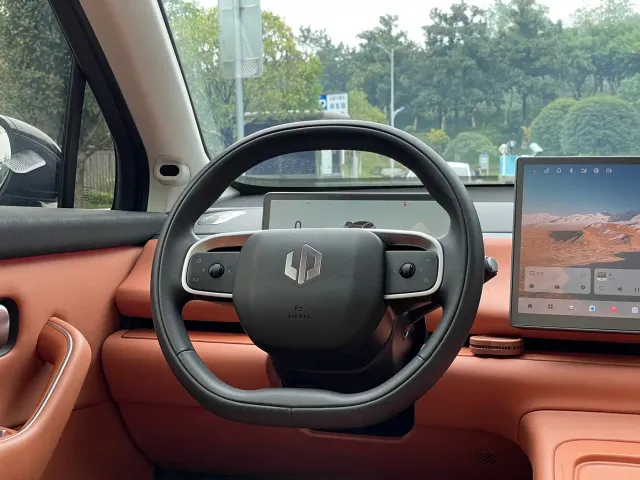 Leapmotor C10 — Фото автомобиля 16
