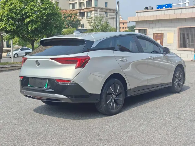 Buick Velite 6 — Фото автомобиля 7