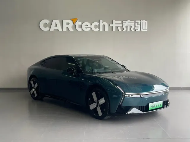 Xpeng P7 — Фото автомобиля 3