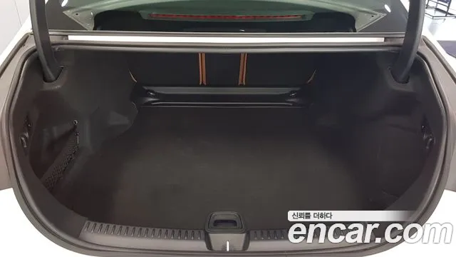Mercedes-Benz E-Class W214 — Фото автомобиля 13