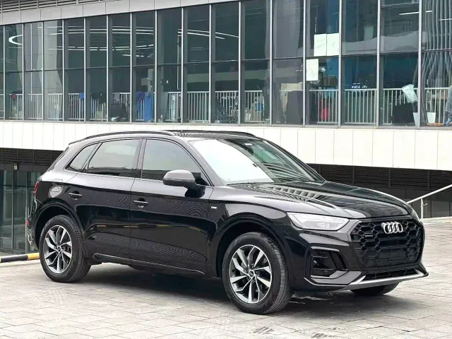 Audi Q5L — Фото автомобиля 3