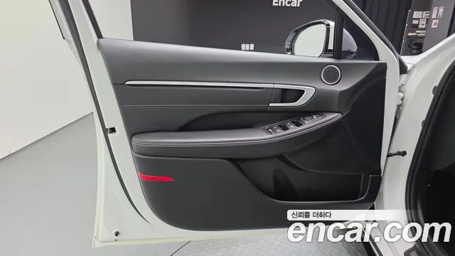 Hyundai Sonata — Фото автомобиля 13