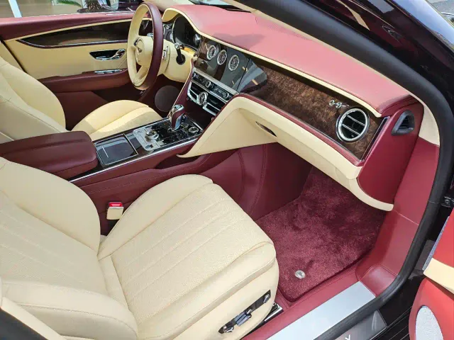 Bentley Flying Spur — Фото автомобиля 7