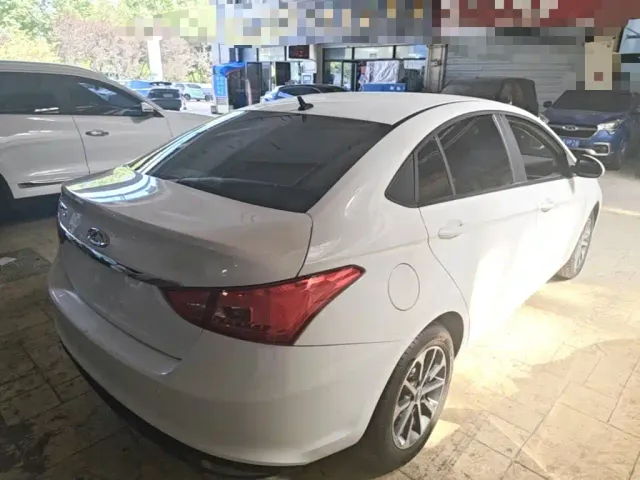 Chery Arrizo 5 — Фото автомобиля 6